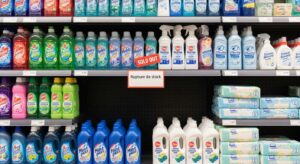 Dm hat ein Textilerfrischer für 1,75 Euro, der gerade in ganz Deutschland ausverkauft ist